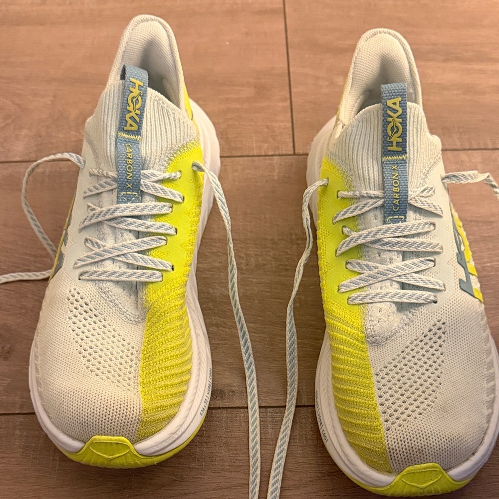 CLOSET CLEAR OUT - Hoka Carbon X Performance Running Shoes